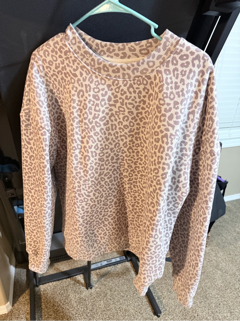 Comfrt Crew Neck Desert Leopard